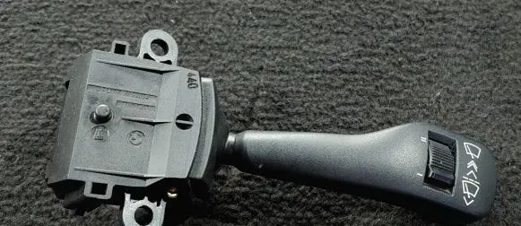 BMW 5 E39 Wiper control stalk 8363664 01204000