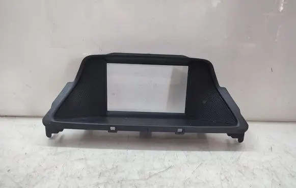 Mercedes-Benz CLS C218 X218 Radio/GPS head unit trim A2186800336
