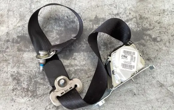 Chrysler Town u0026 Country V Third row seat belt P0ZV701X9AC 085141R TR50524C2668