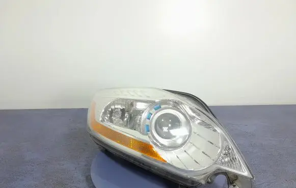 Ford Kuga I Headlight/headlamp 8V41-13D154-AF