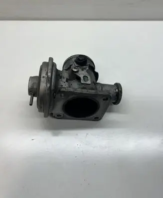 BMW 5 E39 EGR valve 28264