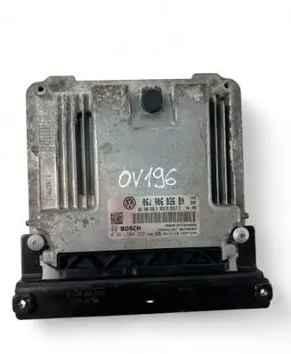 Volkswagen PASSAT B6 Engine control unit/module 06J906026BN 0261S04322