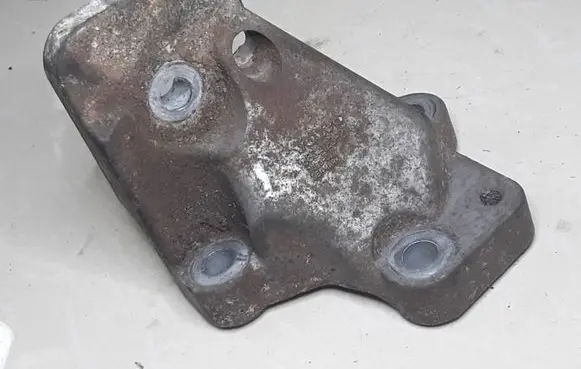 Volvo S60 Engine mounting bracket 86341232