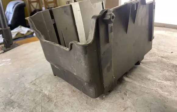 Ford Fiesta Battery box tray 8v2110723bd