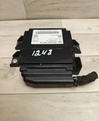 Volkswagen PASSAT B6 Hand brake control module 3C8907801A 16919901C