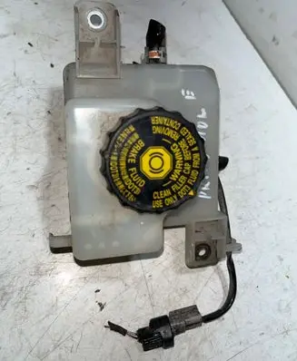 Toyota Prius (XW30) Power steering fluid tank/reservoir