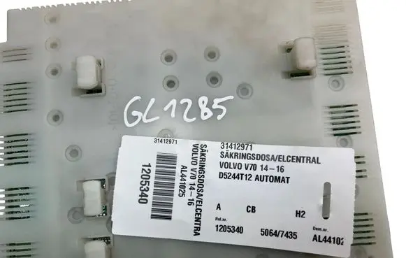 Volvo V70 Fuse box set 31327994AA