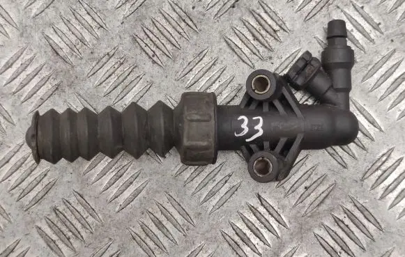 Peugeot 307 Clutch slave cylinder 