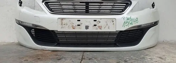 Peugeot 308 Front bumper 
