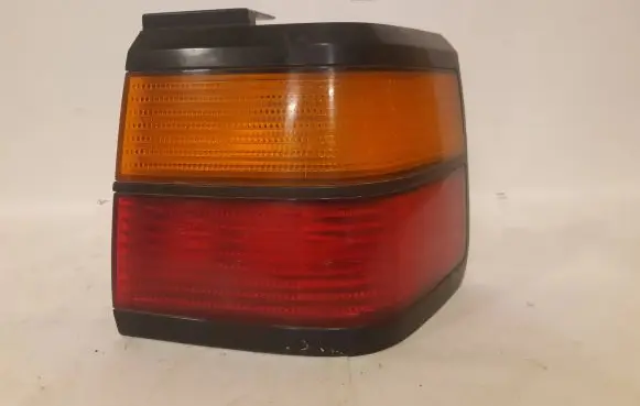 Volkswagen PASSAT B3 Rear/tail lights 357945112