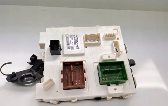 Volvo XC40 BSM Control unit 32268107