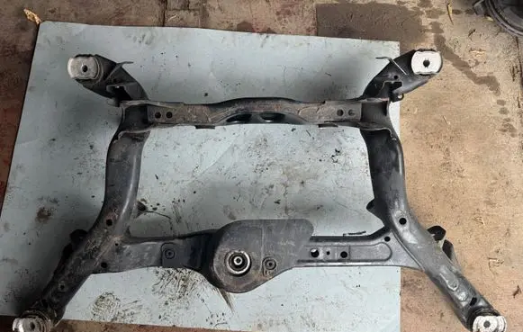 Porsche Macan (95B) Rear subframe 95B505235F 8K0505396B 95B505298