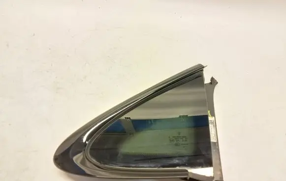 Porsche Taycan 9J1 Rear side window 9J1845298AEJLK01