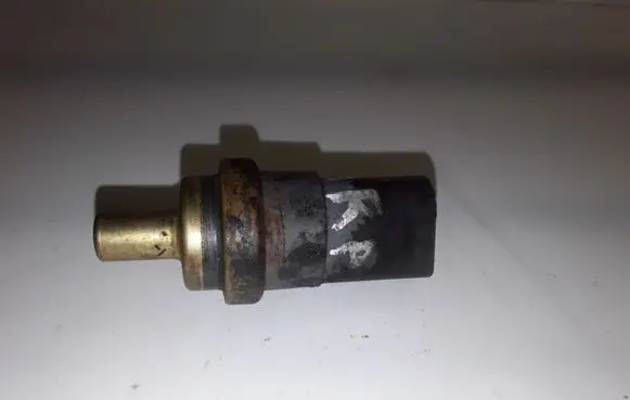 Audi A3 S3 8P Coolant temperature sensor 06A919501A 06A919501