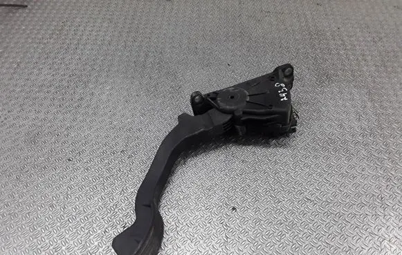 Ford Focus C-MAX Accelerator throttle pedal 3M519F836