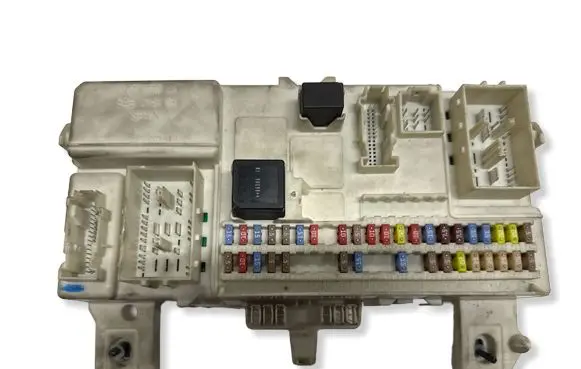 Volvo C30 Fuse module 31268178
