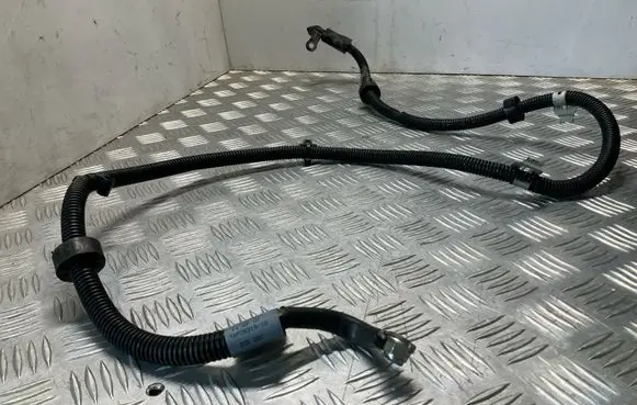 Mercedes-Benz C W204 Wires (starter motor) A2044402513