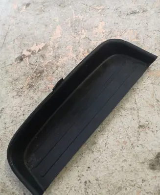 Ford Mustang VI Panel drawer/shelf pad FR3B6304M97
