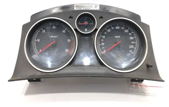 Opel Zafira B Speedometer (instrument cluster) 13225980