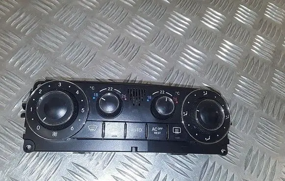 Mercedes-Benz C W203 Climate control unit A2038303185