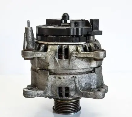 Volkswagen Jetta VI Generator/alternator 06F903023F