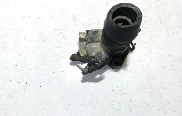 Volkswagen Golf III Engine coolant pipe/hose 028121145b