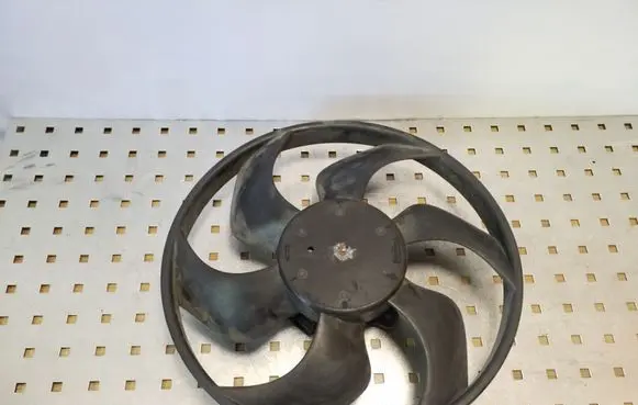 Nissan Note (E11) Electric radiator cooling fan