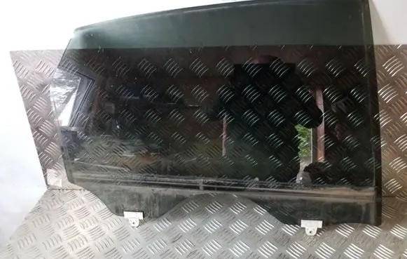Infiniti FX Rear door window glass