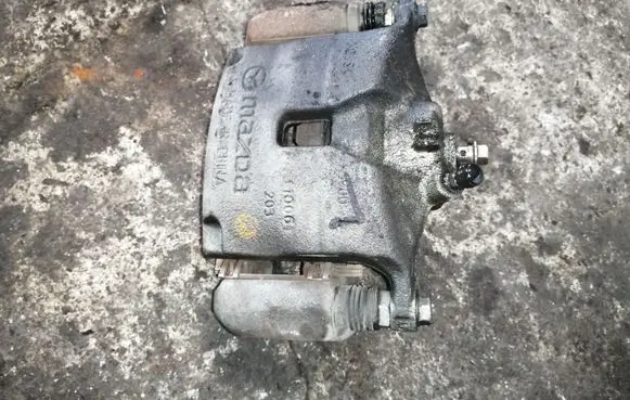 Mazda CX-3 Front brake caliper