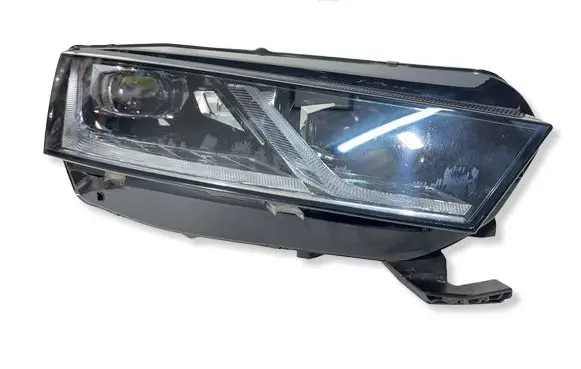 Skoda Octavia Mk4 Headlight/headlamp 5E4941016A