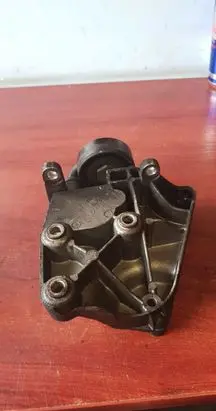 BMW 3 E46 A/C compressor mount bracket 7787319