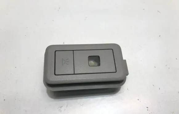 Citroen C5 X Rear seat light 98343156DZ
