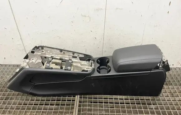 Porsche Macan (95B) Other center console (tunnel) element 95B863531 105809777C