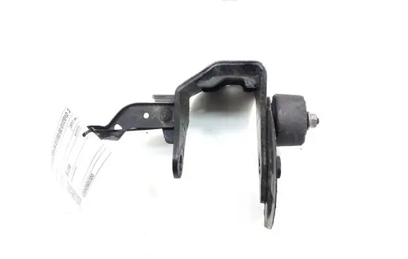 Toyota Verso Engine mounting bracket 123210T140