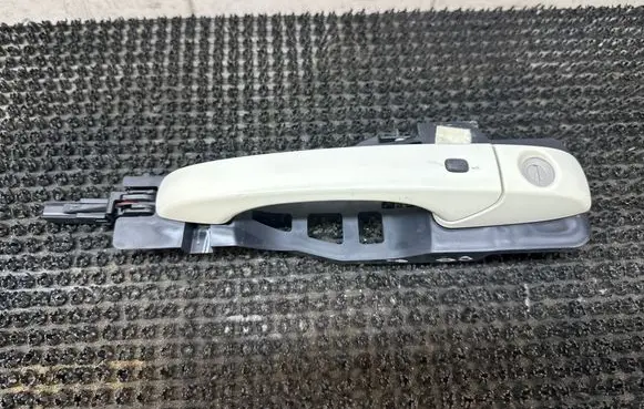 Dodge Durango III Front door exterior handle
