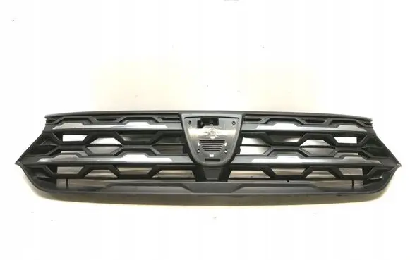 Dacia Sandero Front bumper upper radiator grill 622560884R