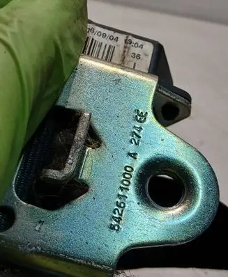 Seat Altea Front seatbelt 5P0857705B 5425651