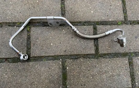 Audi A5 8T 8F Turbo turbocharger oiling pipe/hose 06H778B