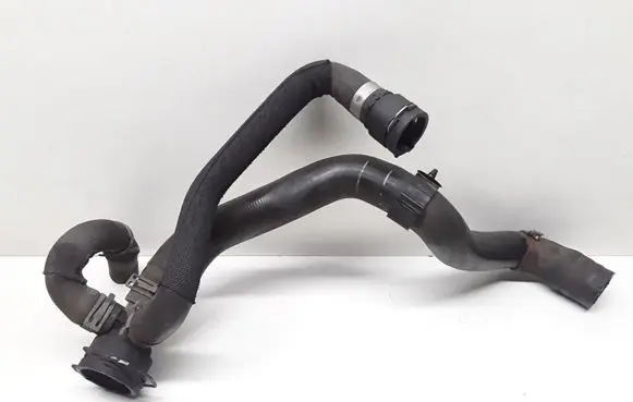 Audi A6 S6 C7 4G Engine coolant pipe/hose 8R0121049P
