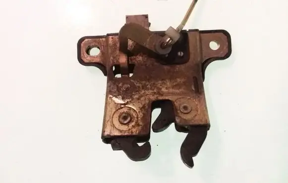 Audi A3 S3 8L Tailgate/trunk/boot lock/catch/latch 8L0827505