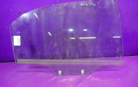 Chevrolet Lacetti Front door window glass four-door