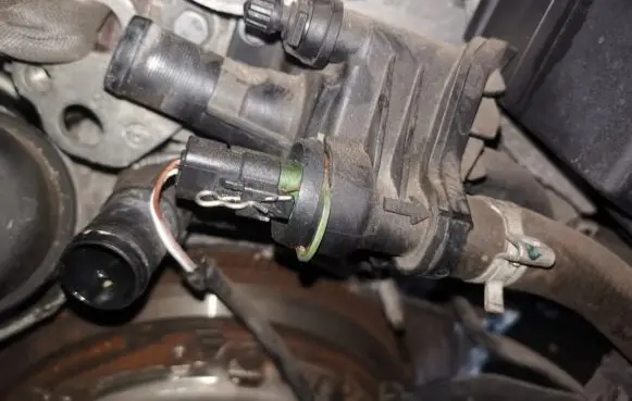 Peugeot 207 Engine coolant pipe/hose