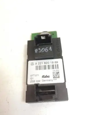 Mercedes-Benz S W221 Aerial antenna amplifier A2218201889