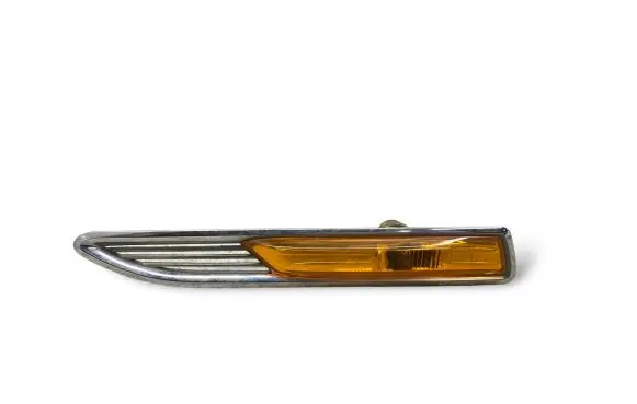 Ford Mondeo MK IV Front fender indicator light 7S7113K354BD