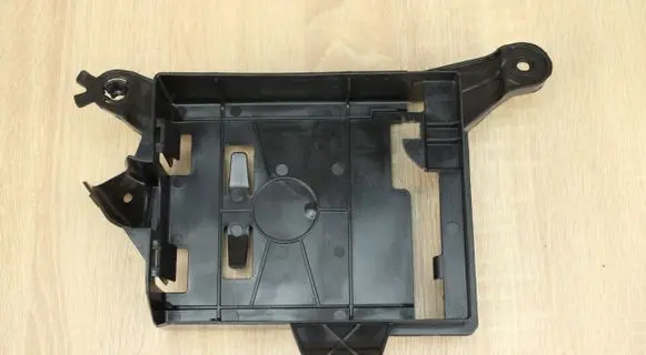 Battery tray