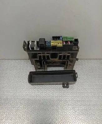 Nissan Micra Fuse module 24381C9900