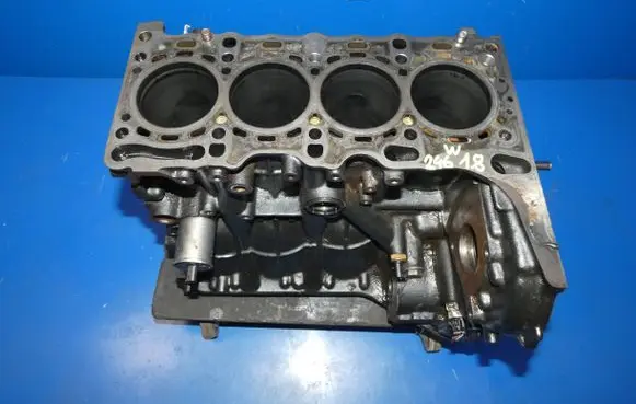 Mercedes-Benz B W246 W242 Engine block 651901