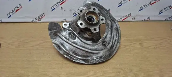 BMW X3 G01 Front wheel hub 6882598 31216882598