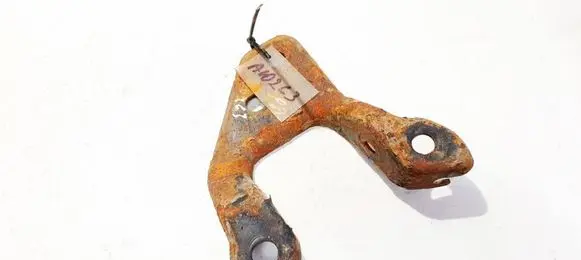 Chevrolet HHR Bracket in trunk/boot 