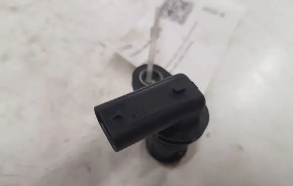 Opel Vectra C Camshaft position sensor 55580466 197F0476